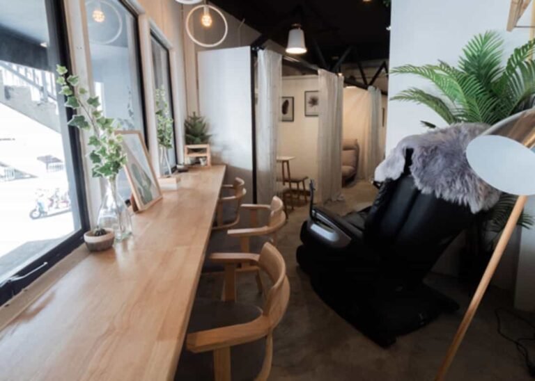 hwantsu creative cafe10 8.07.19 PM 768x548