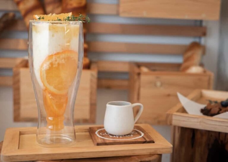 hwantsu creative cafe6 8.07.19 PM 768x546